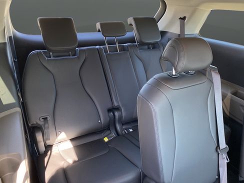 New 2026 Kia Carnival LXS FWD image 14