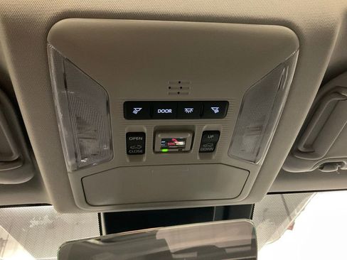 Used 2025 Toyota RAV4 XLE w/ Convenience Package image 25