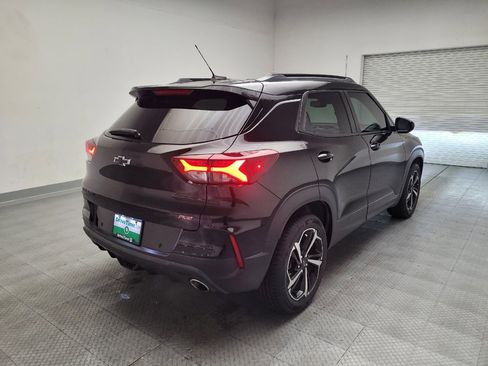 Used 2022 Chevrolet TrailBlazer RS w/ Sun and Liftgate Package FWD image 9