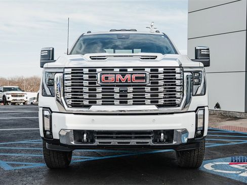 Used 2024 GMC Sierra 2500 Denali w/ Denali Reserve Package image 7