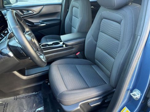 Used 2025 Chevrolet Equinox LT image 33