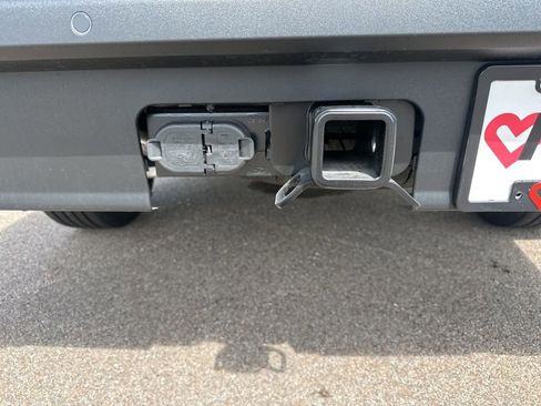 New 2025 Ford Maverick XLT w/ XLT Luxury Package image 14