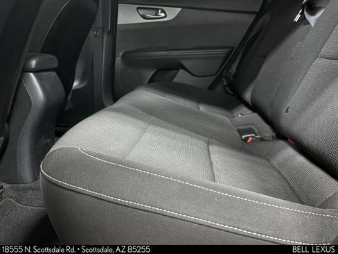 Used 2020 Kia Forte LXS FWD image 23