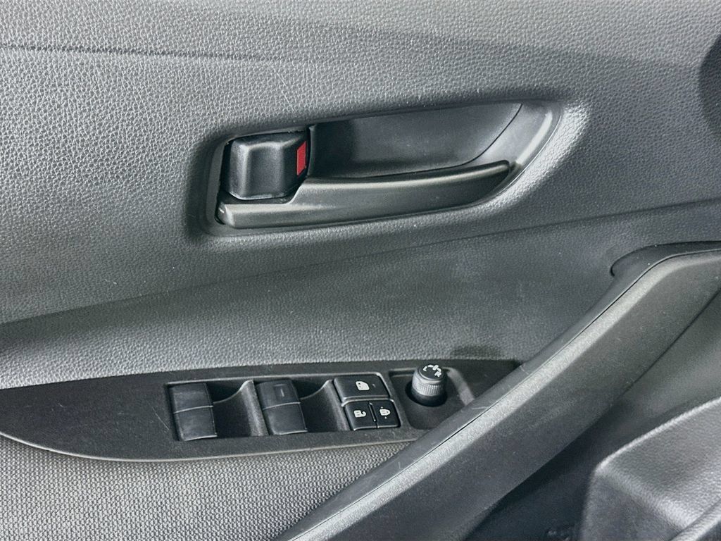 Certified 2025 Toyota Corolla LE FWD image 17