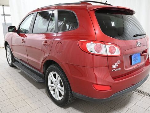 Used 2010 Hyundai Santa Fe SE image 9