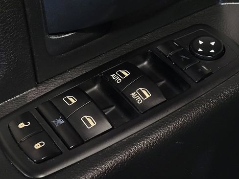 Used 2019 RAM 1500 Express w/ Express Value Package AWD/4WD image 27