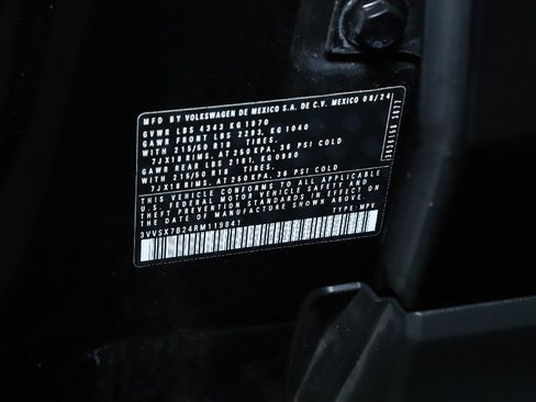 Used 2024 Volkswagen Taos SE image 20