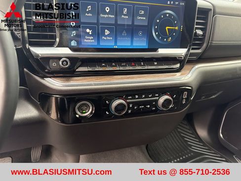 Used 2023 Chevrolet Silverado 1500 LT AWD/4WD image 28