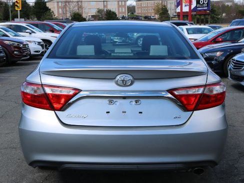 Used 2017 Toyota Camry SE w/ Protection Package (Q2) image 7