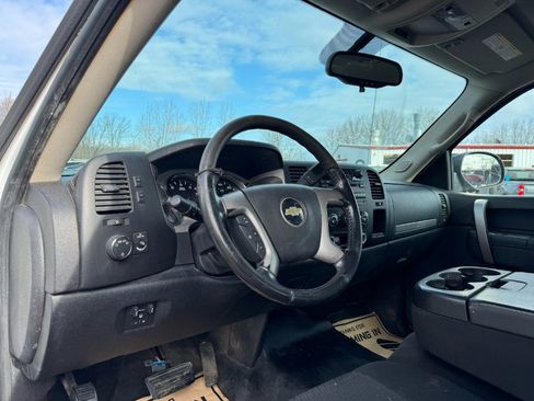 Used 2011 Chevrolet Silverado 2500 LT image 14