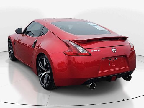 Used 2020 Nissan 370Z Coupe RWD image 6
