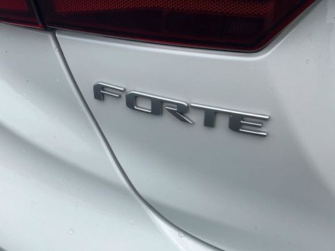 Used 2023 Kia Forte LXS w/ LXS Technology Package FWD image 33