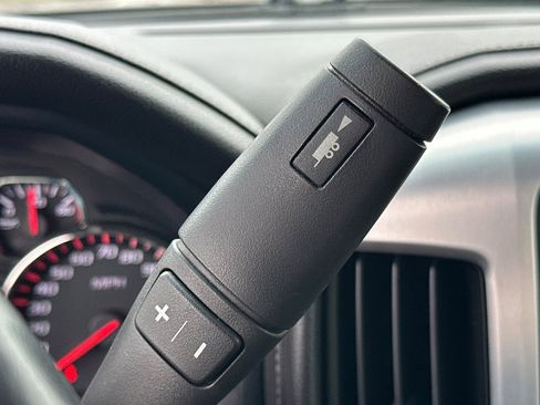 Used 2014 GMC Sierra 1500 SLT w/ SLT Crew Cab Value Package image 32