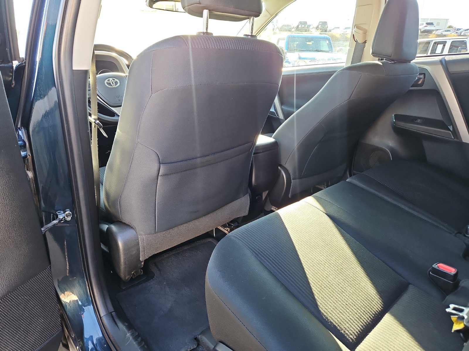 Certified 2018 Toyota RAV4 LE w/ Carpet Mat Package AWD/4WD image 15