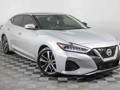 Used 2022 Nissan Maxima SV w/ Floor Mat Group