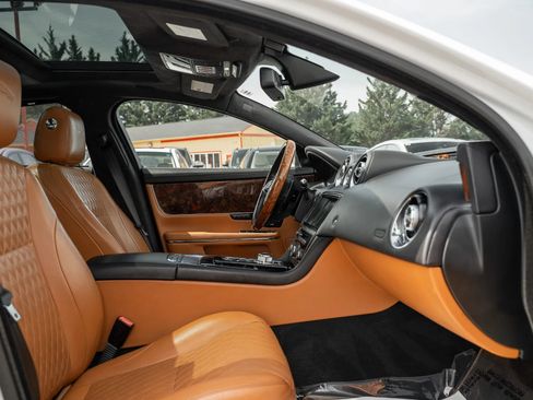 Used 2017 Jaguar XJ L Portfolio AWD/4WD image 17