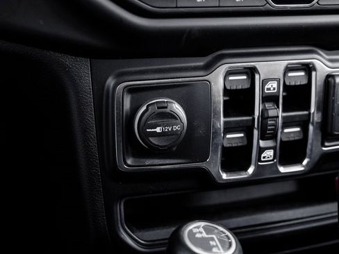 Used 2021 Jeep Wrangler Unlimited Sport S image 38