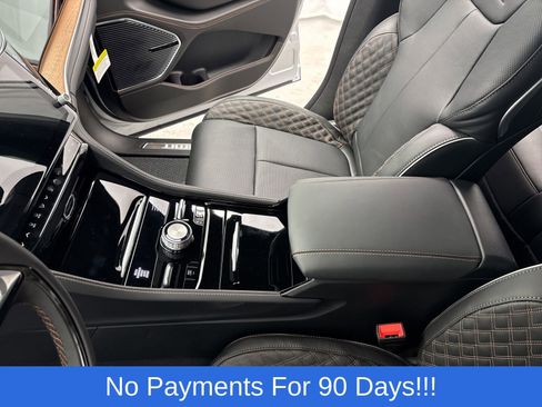 New 2026 Jeep Grand Cherokee Summit w/ Obsidian Package AWD/4WD image 24