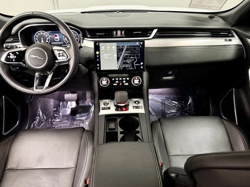 Used 2024 Jaguar F-PACE R-Dynamic S image 34