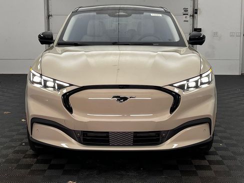 New 2026 Ford Mustang Mach-E Premium image 14