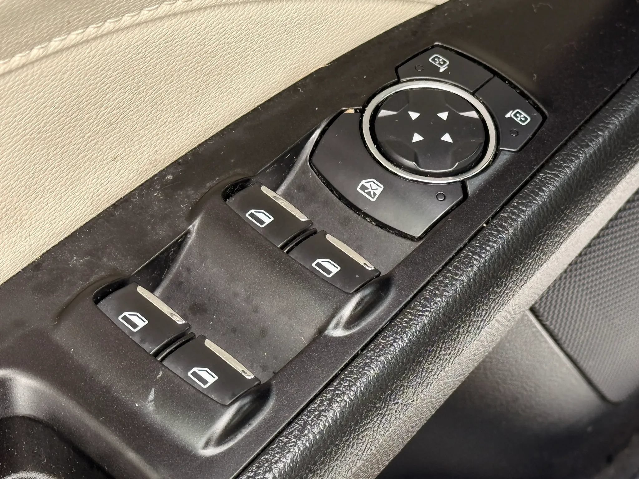 Used 2018 Ford Fusion Titanium AWD/4WD image 24