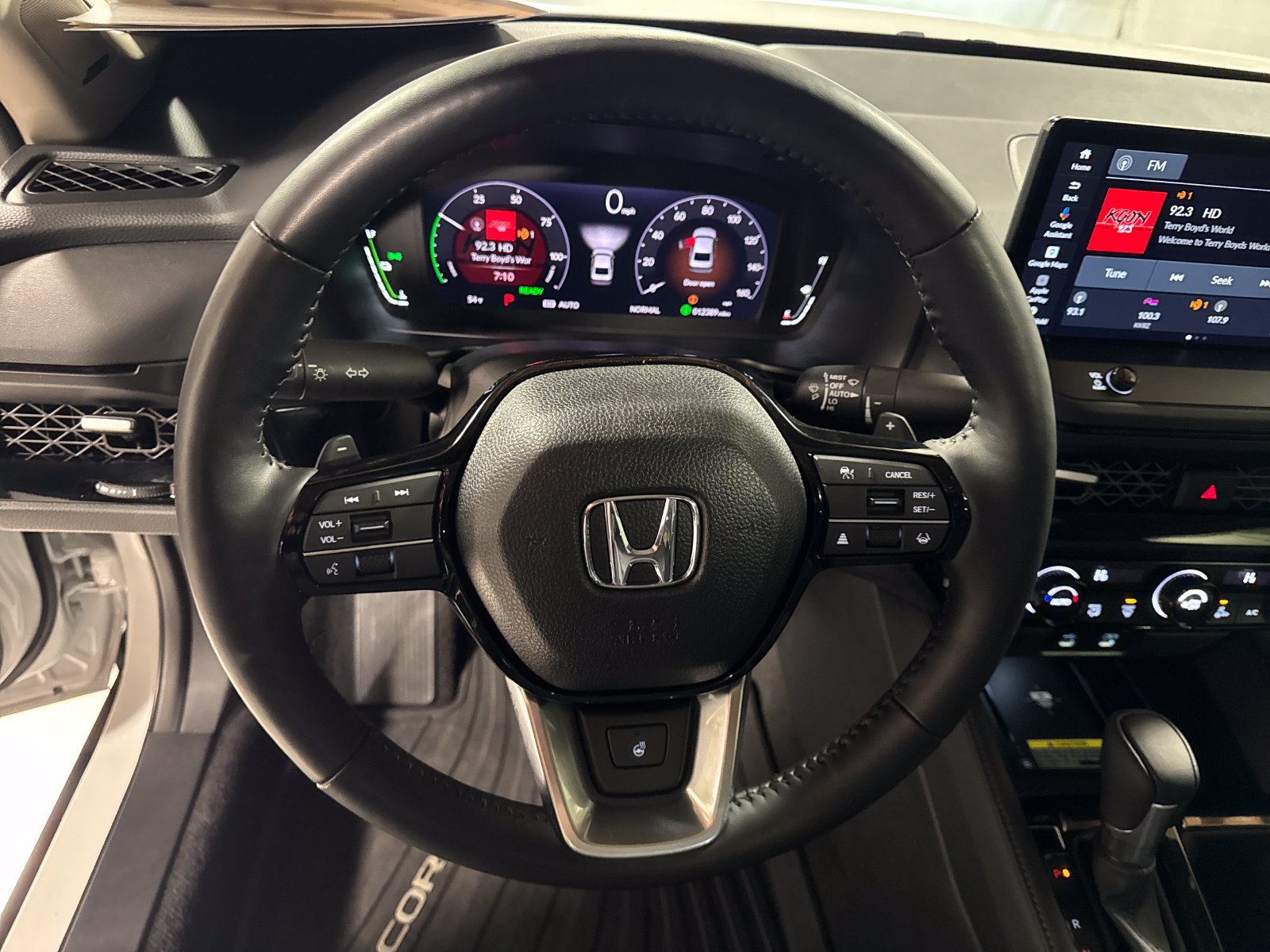 Used 2025 Honda Accord Touring image 14