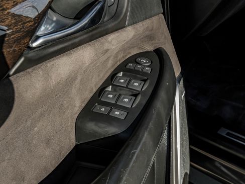 Used 2016 Cadillac Escalade Platinum image 45