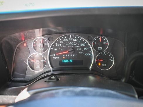 Used 2024 Chevrolet Express 2500 Extended w/ Driver Convenience Package RWD image 8