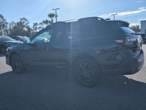 Certified 2023 Subaru Outback Onyx Edition XT image 6
