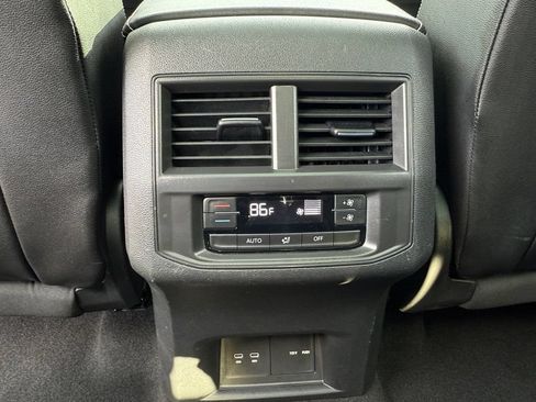 Used 2021 Volkswagen Atlas SE w/ Panoramic Sunroof Package FWD image 20