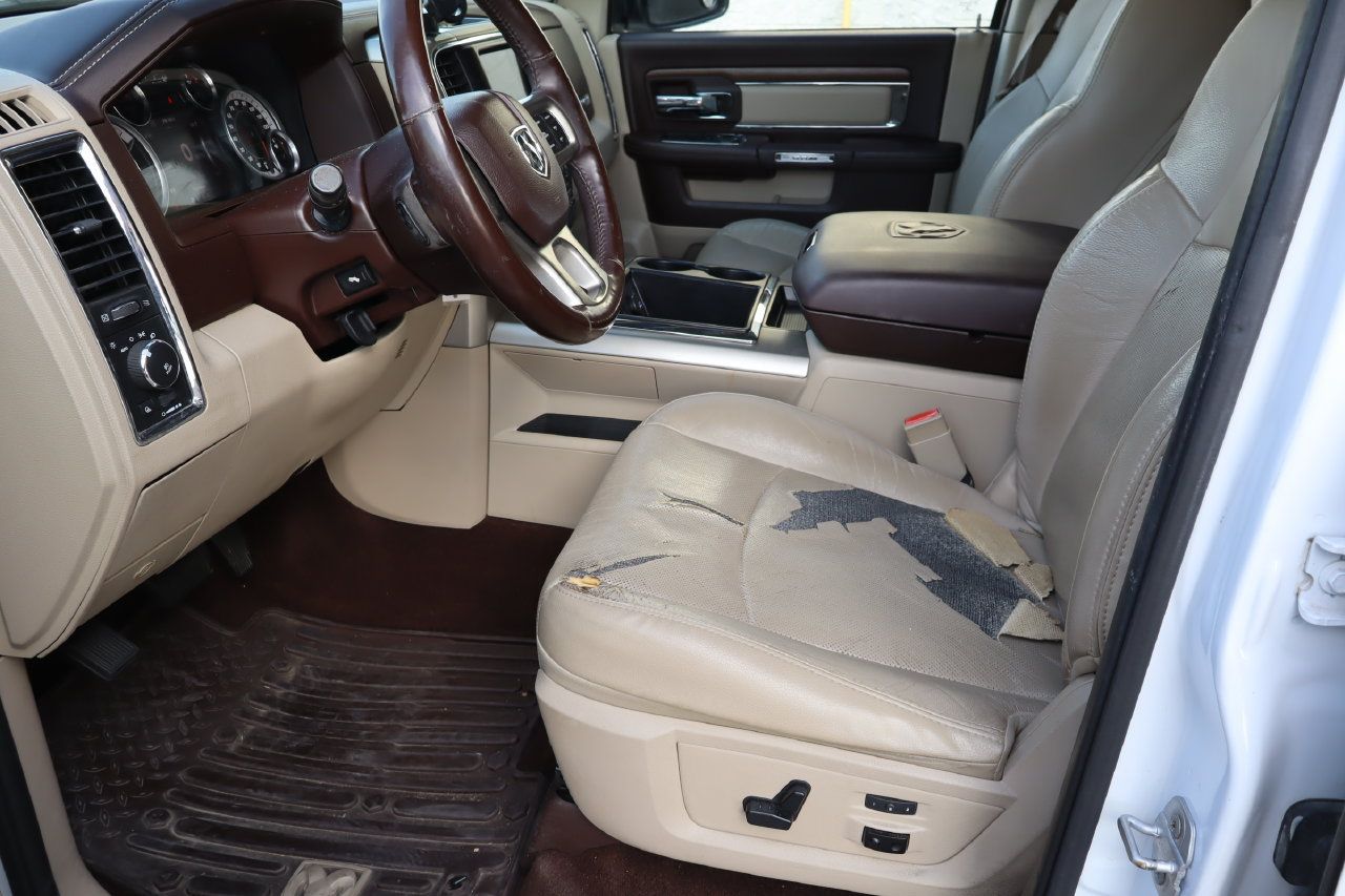 Used 2015 RAM 1500 Laramie RWD image 16
