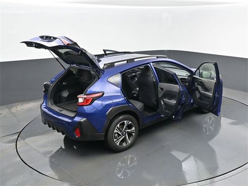 Used 2024 Subaru Crosstrek 2.0i Premium image 28