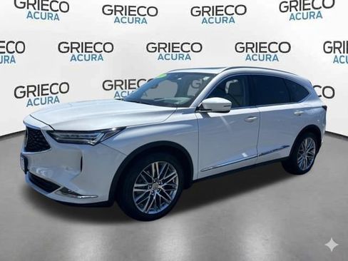 Used 2023 Acura MDX SH-AWD w/ Advance Package image 3