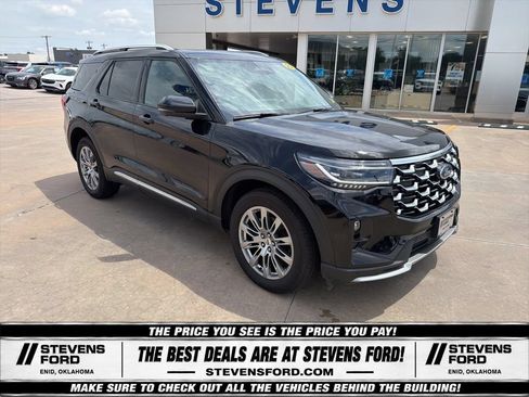 Used 2025 Ford Explorer Platinum AWD/4WD image 4