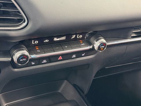 Certified 2023 MAZDA CX-30 AWD 2.5 S w/ Preferred Package image 18
