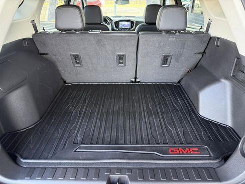 Used 2022 GMC Terrain Denali w/ Denali Premium Package image 39