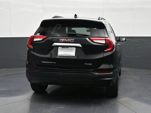 Certified 2023 GMC Terrain SLE w/ Driver Convenience Package AWD/4WD image 4