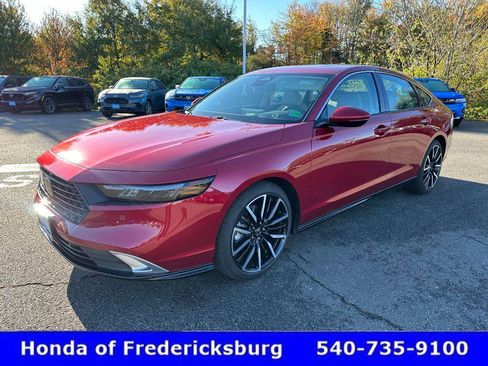 Certified 2025 Honda Accord Touring image 2