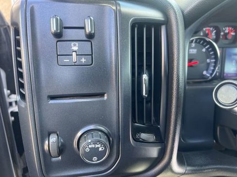 Used 2019 Chevrolet Silverado 2500 W/T image 24