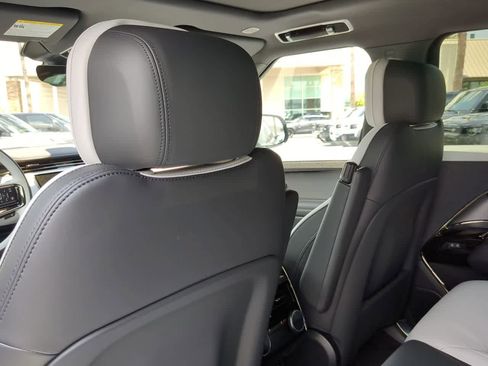 New 2025 Land Rover Range Rover Sport Dynamic SE image 19