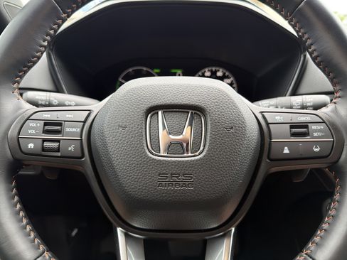 Used 2025 Honda CR-V Sport image 11