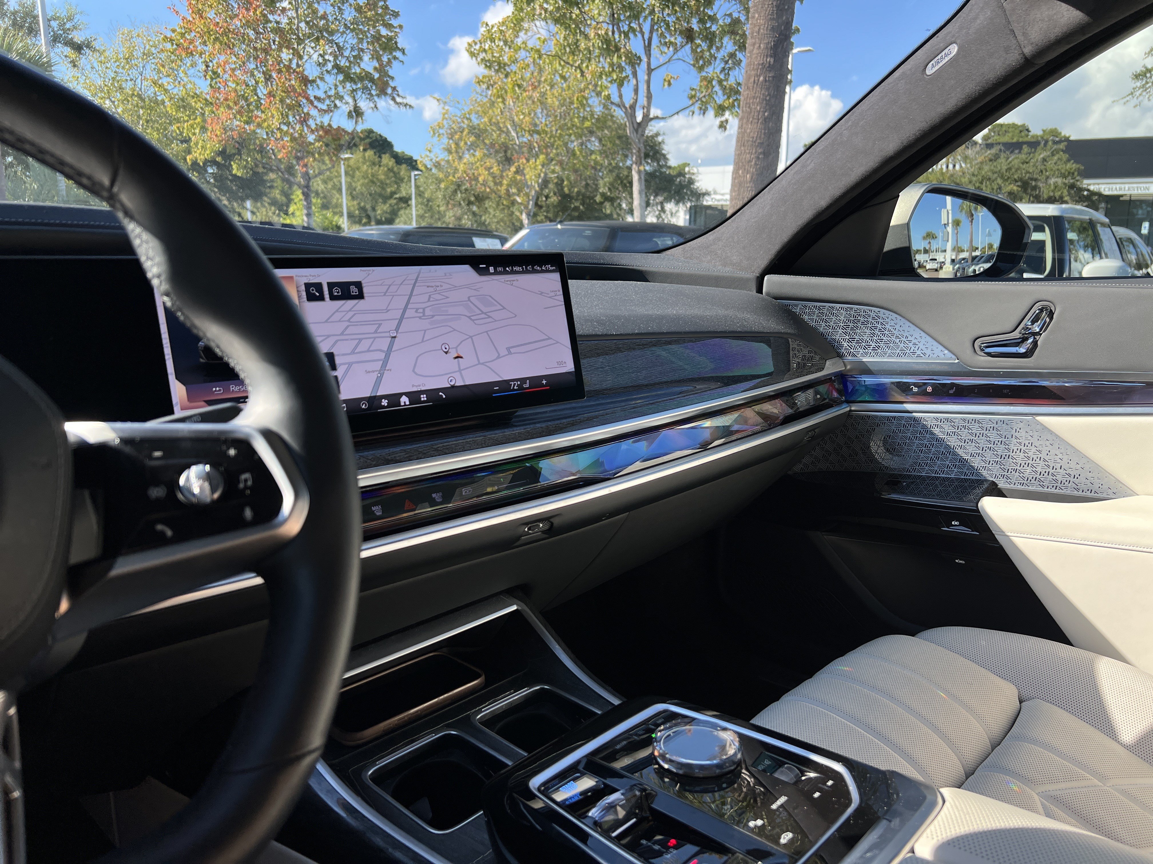 Used 2024 BMW i7 eDrive50 w/ M Sport Package RWD image 30