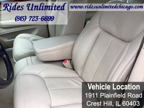 Used 2007 Cadillac DTS Luxury I w/ Trunk Convenience Package FWD image 20