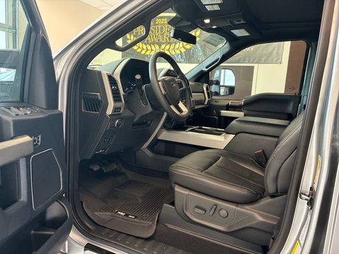 Certified 2022 Ford F250 Lariat w/ Black Appearance Package AWD/4WD image 10
