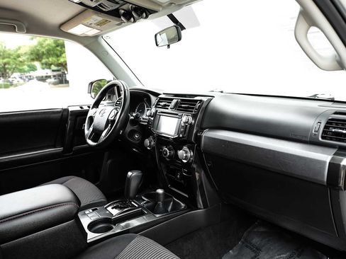 Used 2015 Toyota 4Runner Trail AWD/4WD image 14