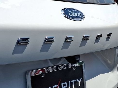 Used 2024 Ford Escape Active w/ Tech Pack #2 AWD/4WD image 9