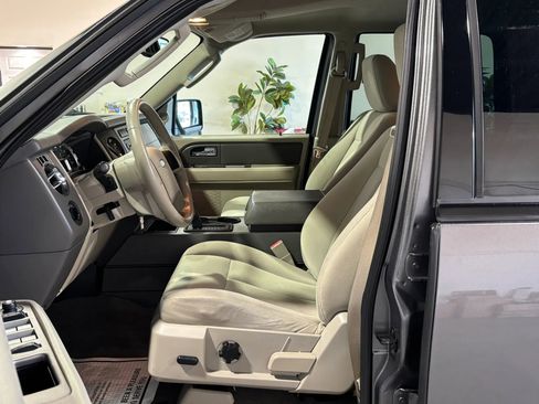 Used 2010 Ford Expedition EL XLT AWD/4WD image 11