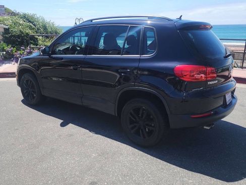 Used 2016 Volkswagen Tiguan S image 6