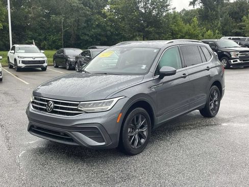 Used 2022 Volkswagen Tiguan SE AWD/4WD image 3