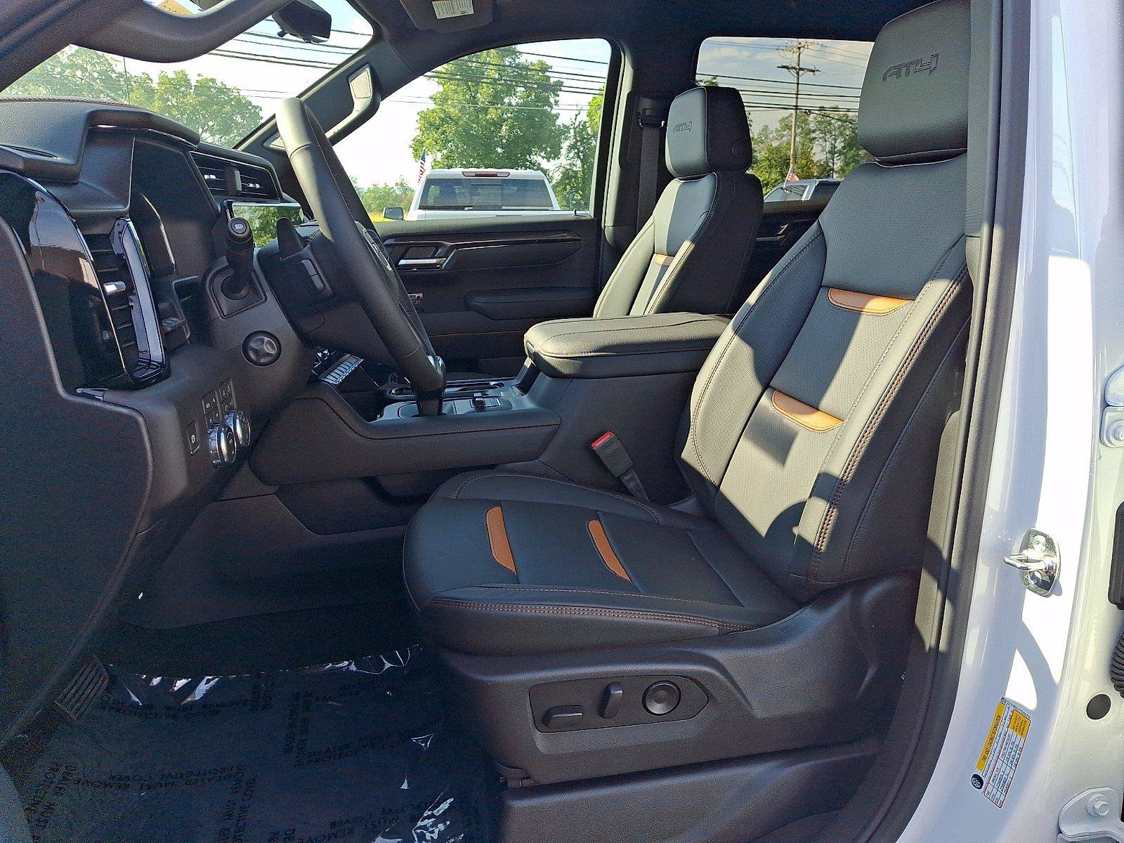New 2026 GMC Sierra 1500 AT4 w/ AT4 Premium Package AWD/4WD image 6